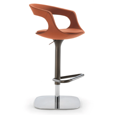 FRENCHKISS-Stool-ENRICO-PELLIZZONI-636185-rel2ee2d276.jpg